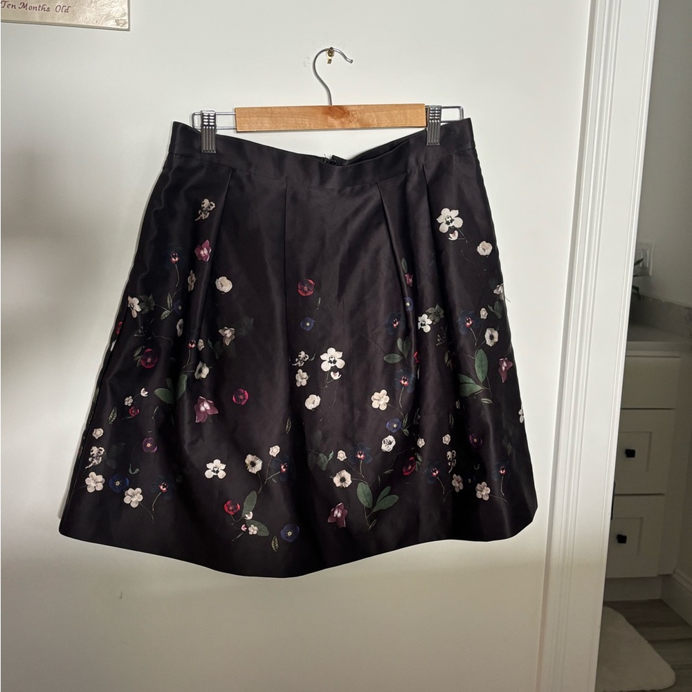 H&M Black Embellished A-Line Skirt Knee-Length